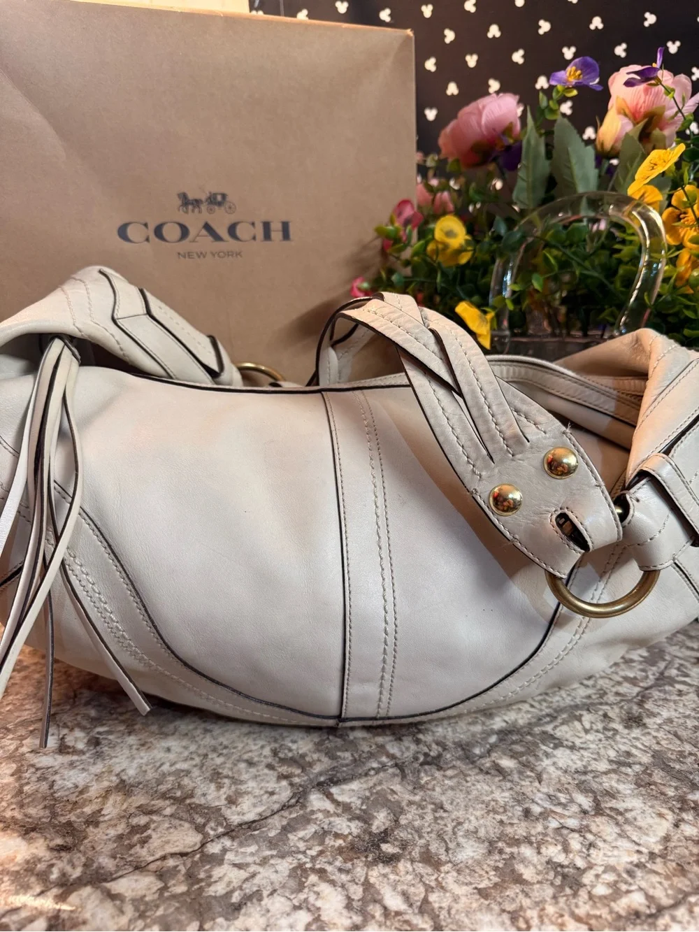 COACH White Leather Hobo Bag Daniel - Smooth Curved Silhouette